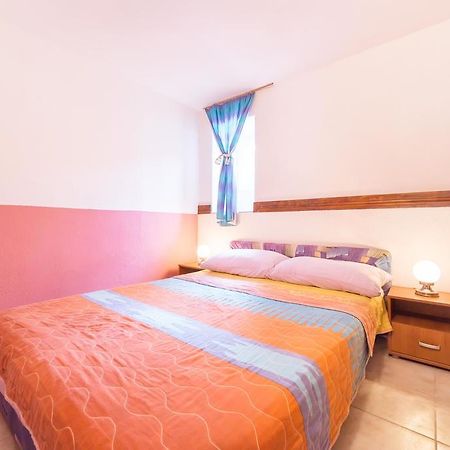 Apartment Mika Vodice Esterno foto