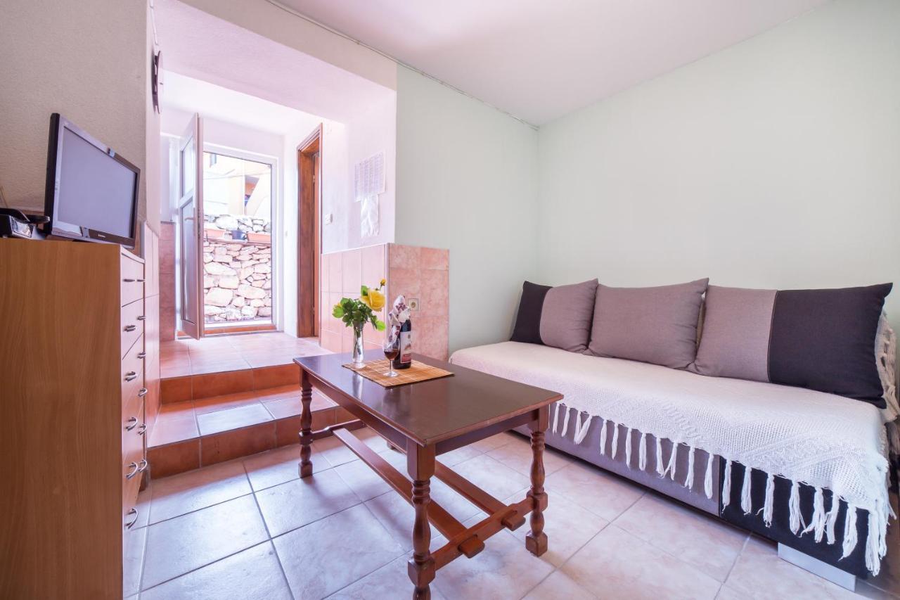 Apartment Mika Vodice Esterno foto