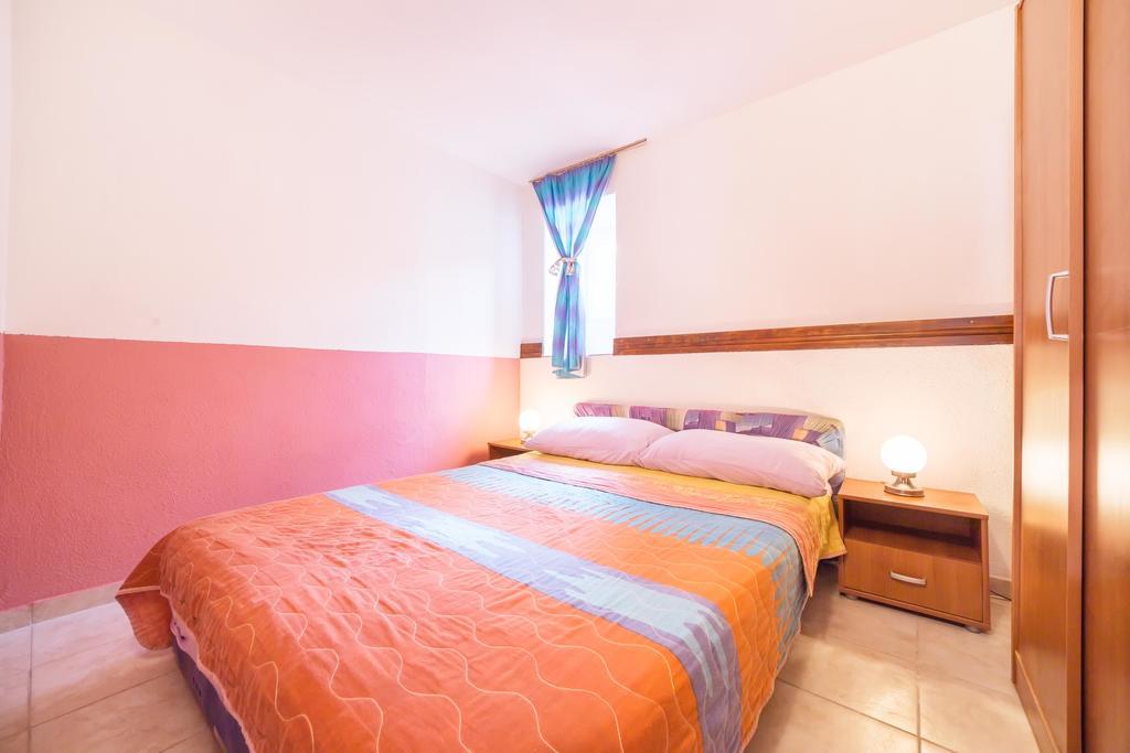 Apartment Mika Vodice Esterno foto